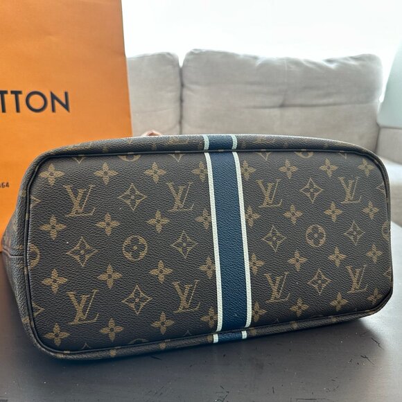 Louis Vuitton Bag - Picture 5 of 8